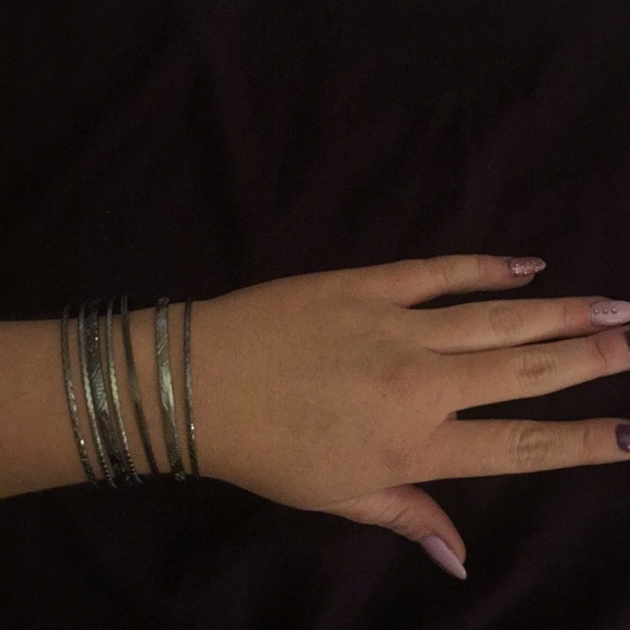 Silver bangles - Picture 2 of 5